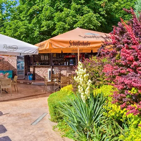 семеен анна-кристина Szálloda