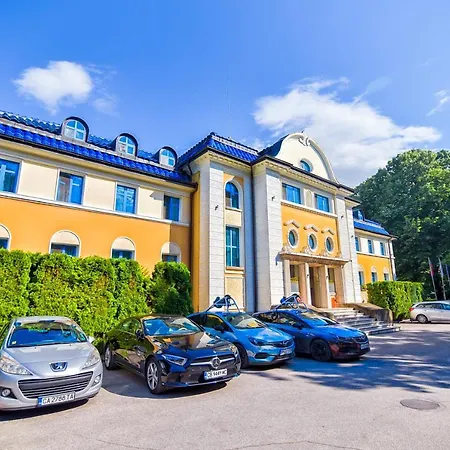 семеен анна-кристина Hotel 3*