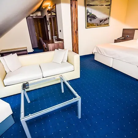 семеен анна-кристина Hotel