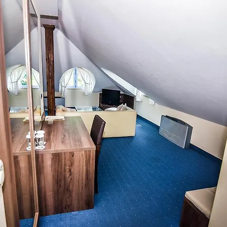 семеен анна-кристина Hotel 3*