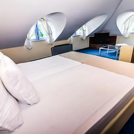 семеен анна-кристина