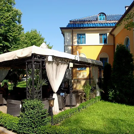 Hotel семеен анна-кристина 3*
