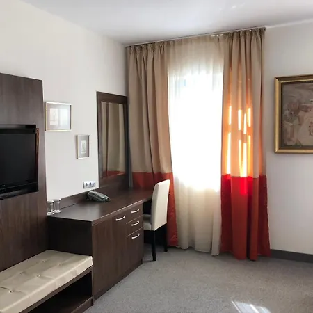 Hotel семеен анна-кристина 3*