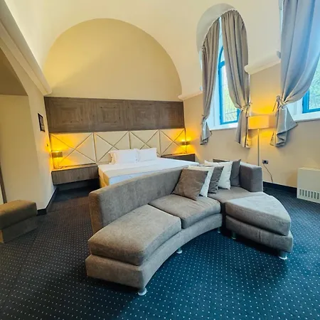 семеен анна-кристина 3* Widyń