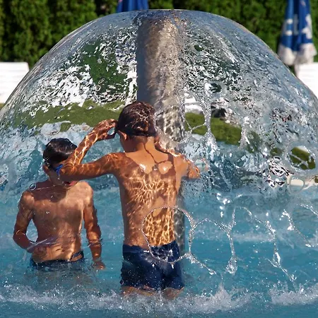 семеен анна-кристина 3*