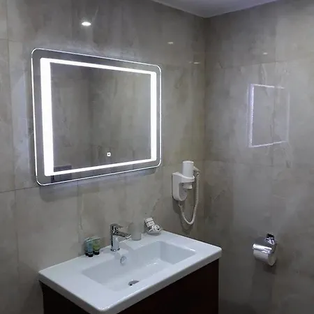 семеен анна-кристина 3*