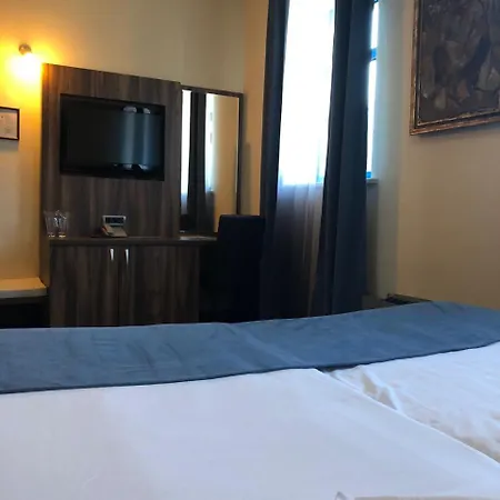 семеен анна-кристина Hotel 3*