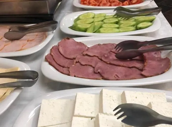 Hotel семеен анна-кристина 3*