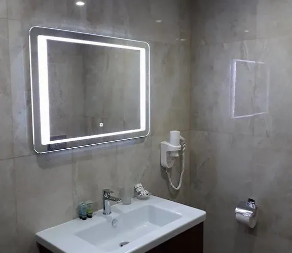 семеен анна-кристина 3*