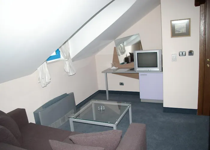 семеен анна-кристина